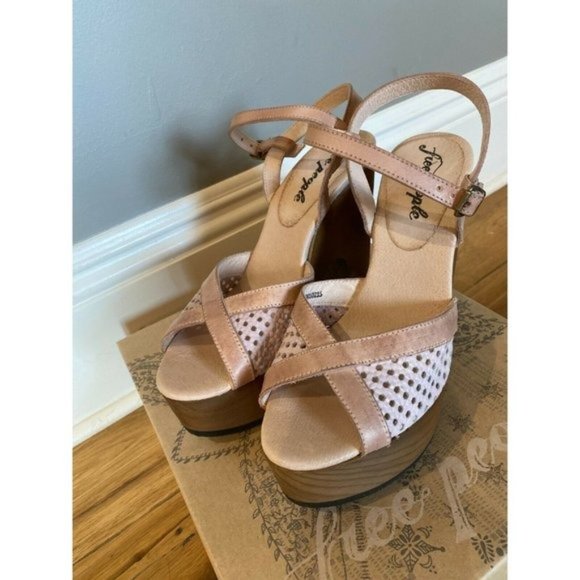 Free People Rendezvous Platform Sandals Natural - Picture 7 of 10